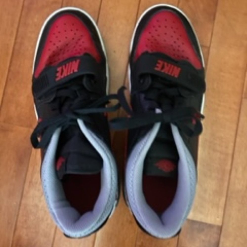 Nike Jordan AIR Legacy 312-  Low Mens Basketball Shoes- like NEW !